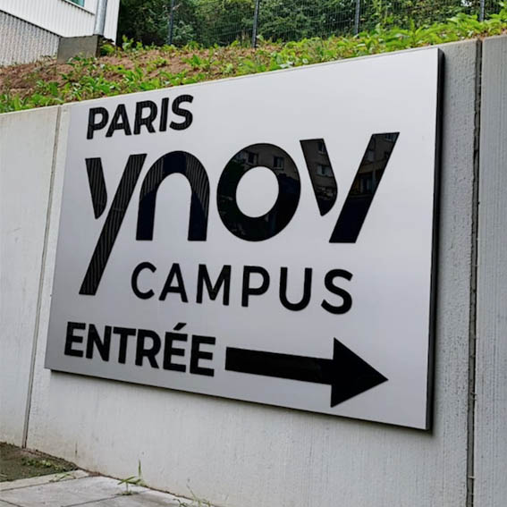 Fabrication et pose de signalétique extérieure Paris Ynov Campus Nanterre